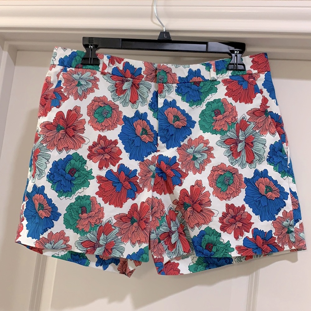 Banana Republic floral shorts size 6